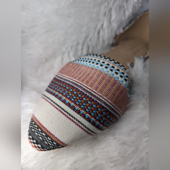 Isaac Mizrahi Tapestry D'Orsay Flats Woven Pointed Toe Southwestern Resort - Picture 3 of 6